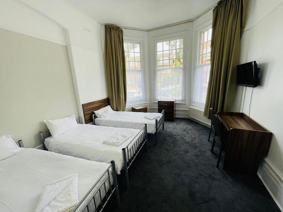 National Hotel Londra Exterior foto